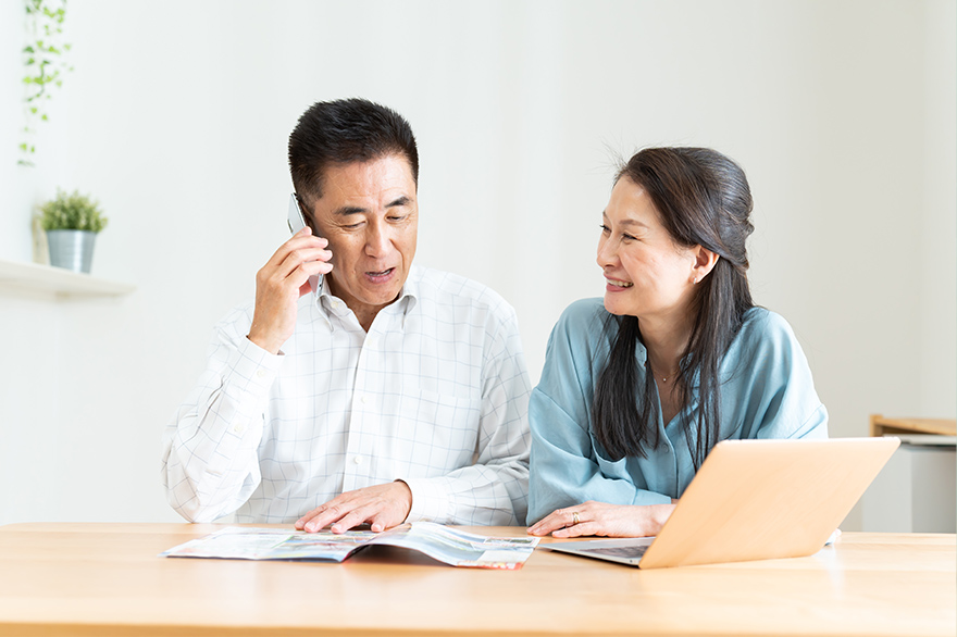 高齢者向けパンフレットが「読まれない」を解決！可読性を高める秘訣とは？